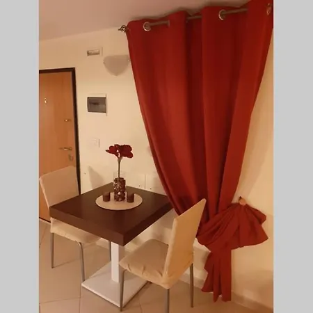 Olimpia House - Station Daire