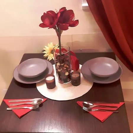 Olimpia House - Station Apartament Bari